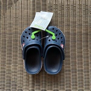 NWT toddler Crocs Navy/Red